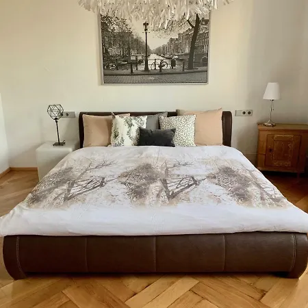 Deluxe Business Landenberger 公寓 梅青根