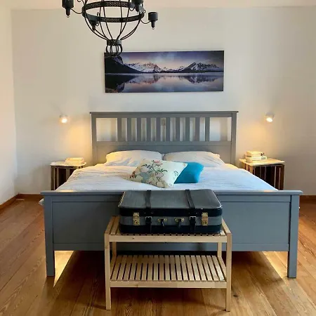 Deluxe Business Landenberger * 梅青根