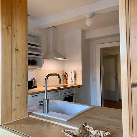 Deluxe Business Landenberger メッツィンゲン